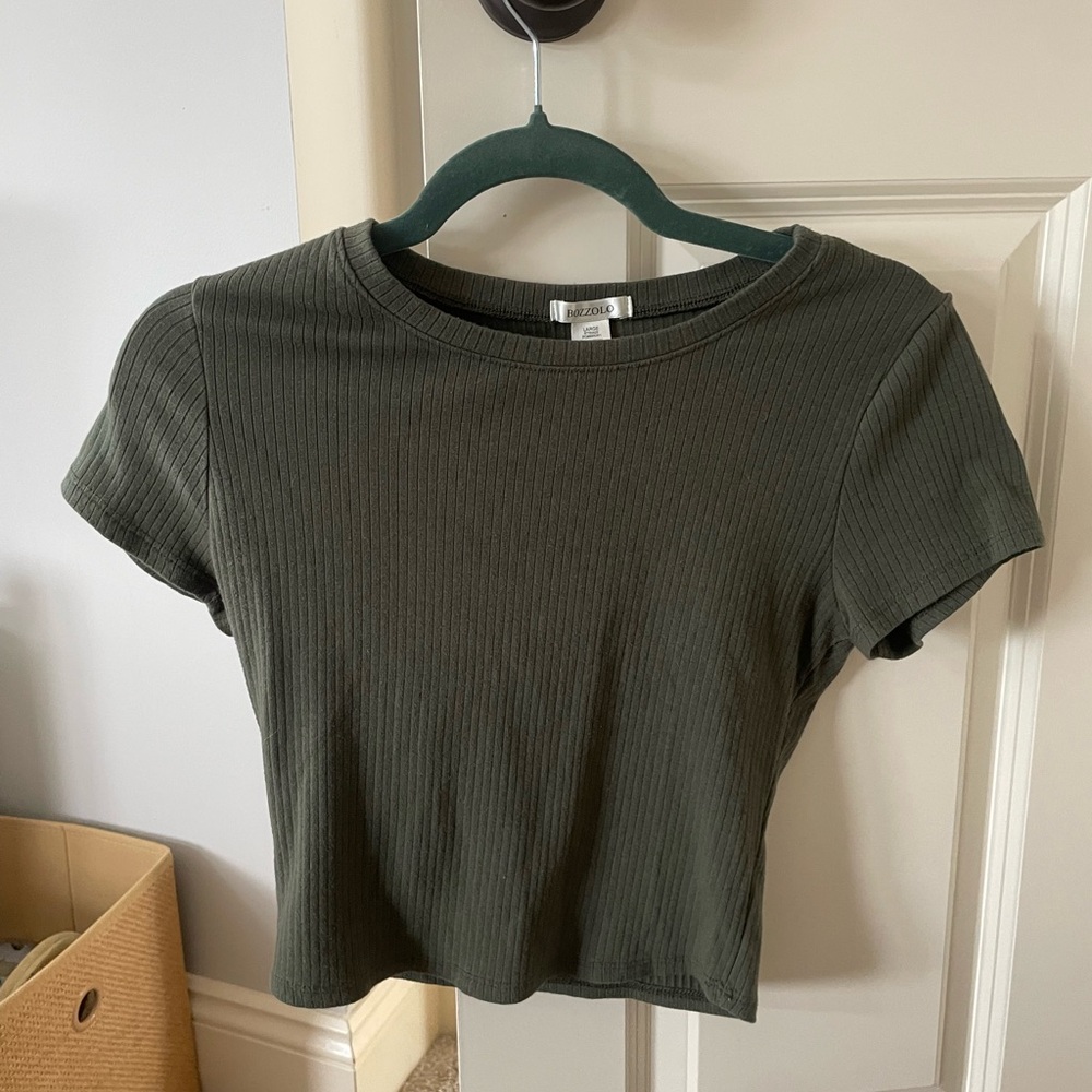 *Donating 5/30* Bozzolo Dark Green Ribbed Crop Top